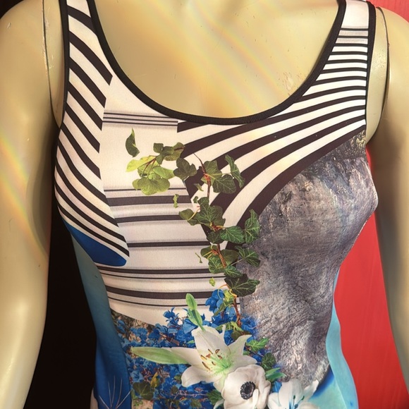 Clover Canyon printed fit and flare scuba knee dress S - Picture 3 of 14